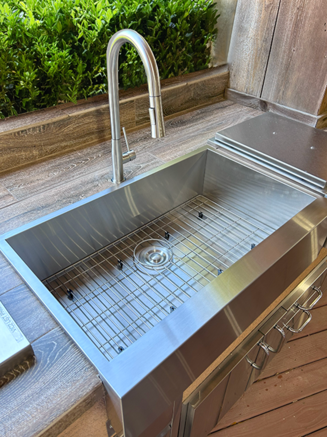 32" Outdoor Farm House Sink - RSNK3A