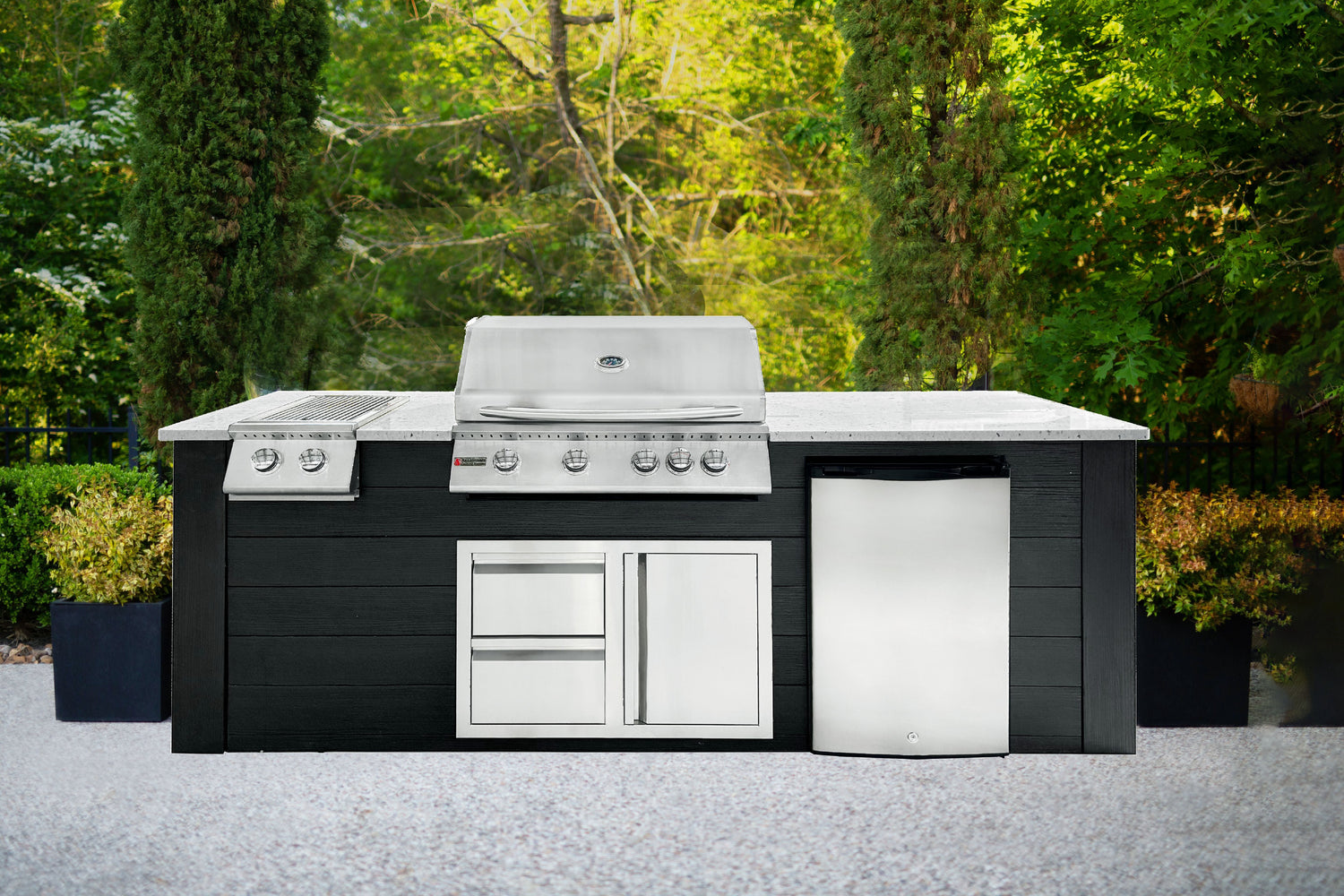 Outdoor Kitchens
